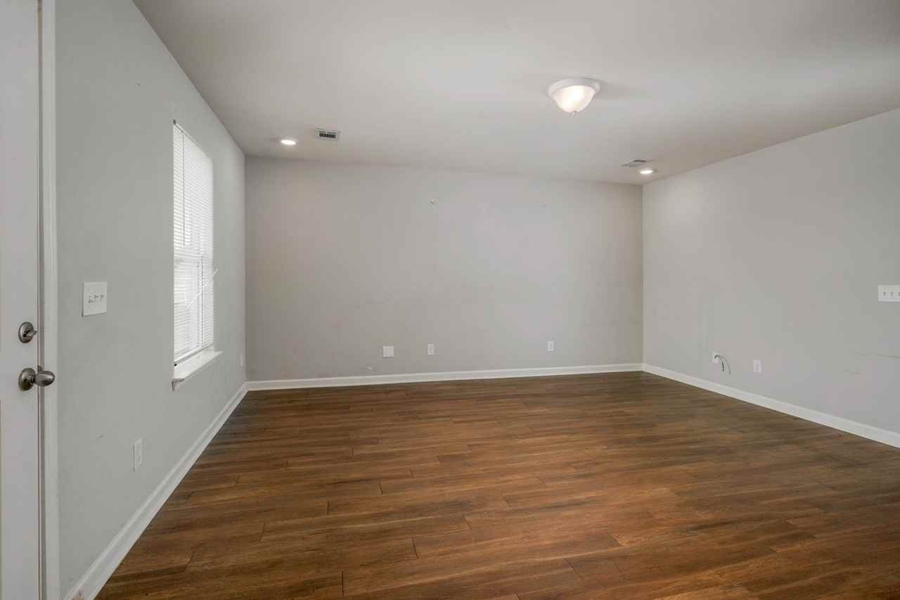 3017 3rd Pl E - Photo 4 of 20