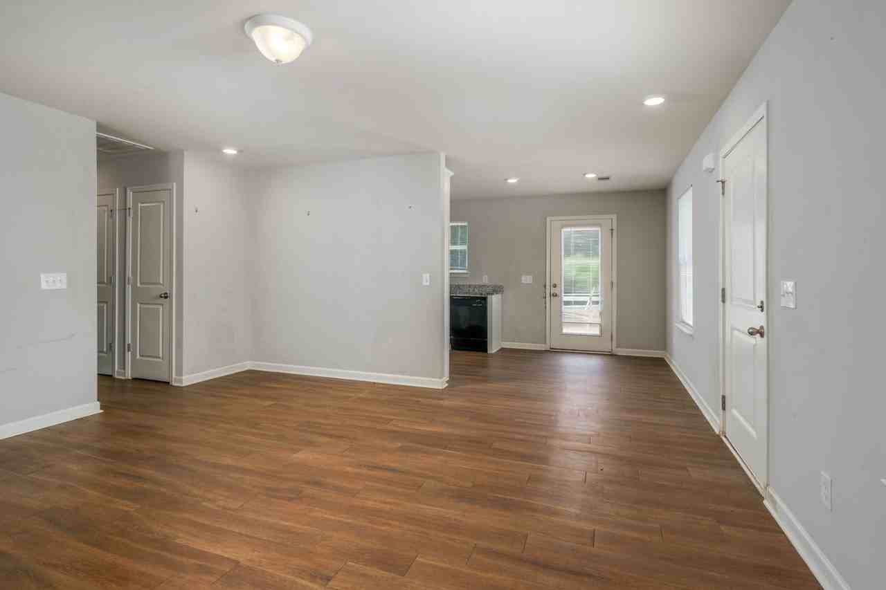 3017 3rd Pl E - Photo 5 of 20