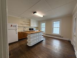 featured image of 16 Pine St