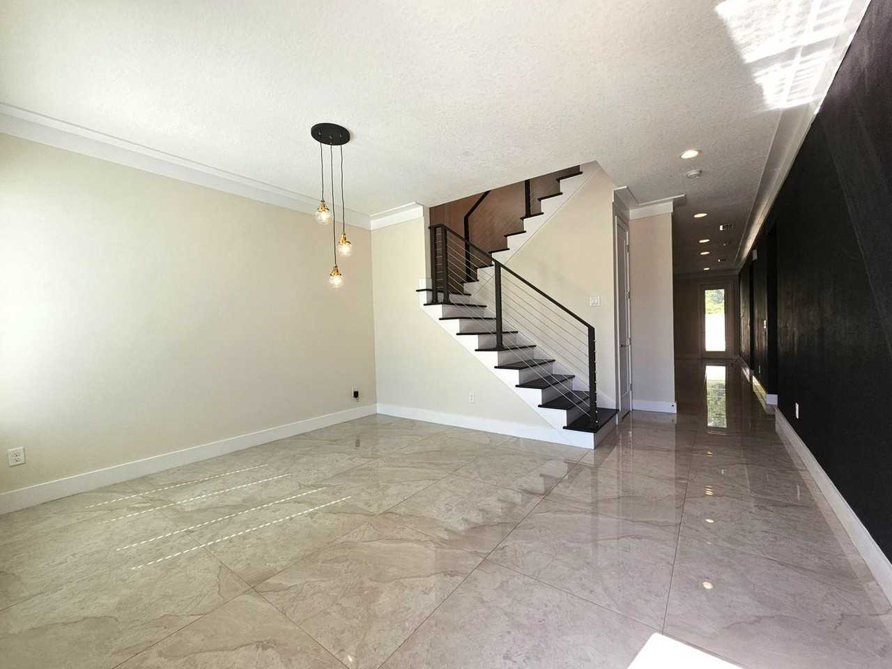 4421 W Richardson Ave - Photo 2 of 30