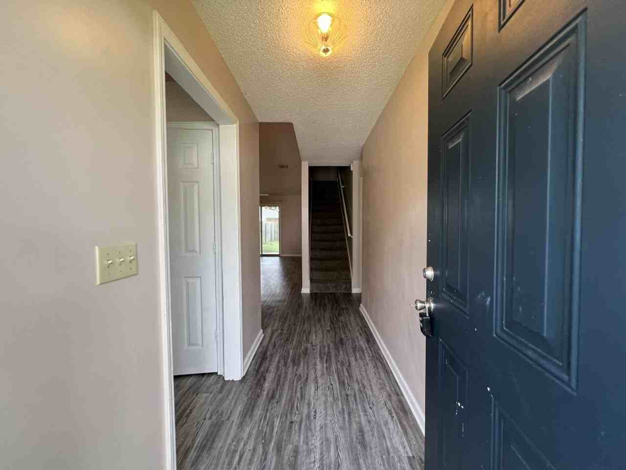 408 Madison Ave - Photo 2 of 18