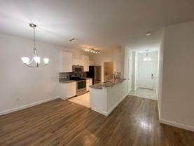 1002 Hemingway Cir - Photo 1 of 1