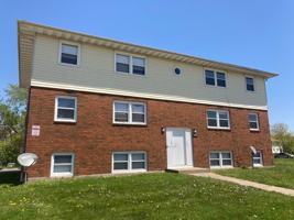 featured image of 702 W 63rd St