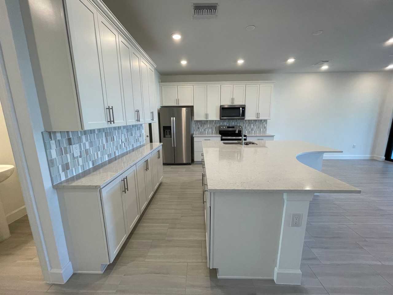 4149 Sonoma Oaks Cir - Photo 5 of 39