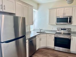 featured image of 44 School St