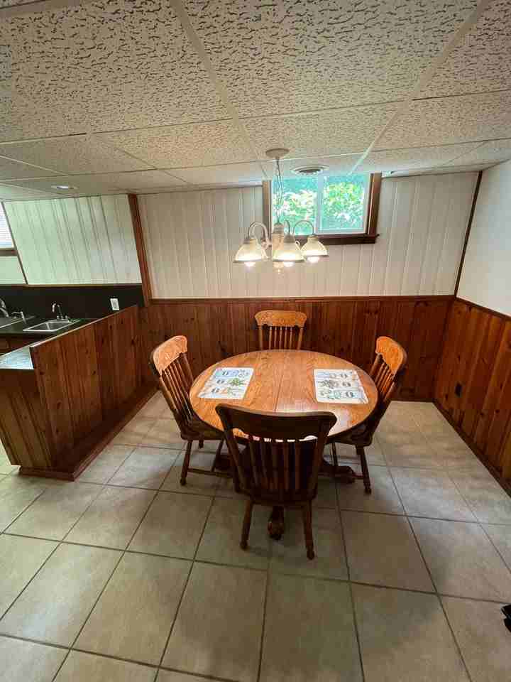 1035 Oakmont Cir - Photo 5 of 13