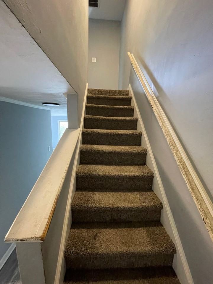 927 Green St - Photo 6 of 11