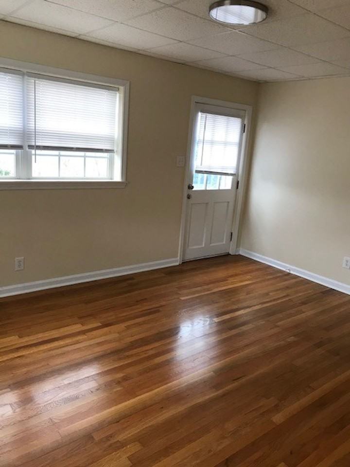 Comfortable living, within reach - Photo 5 of 8