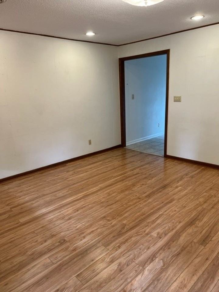 When Minutes Matter, Live Where You Work and Play - Photo 5 of 10