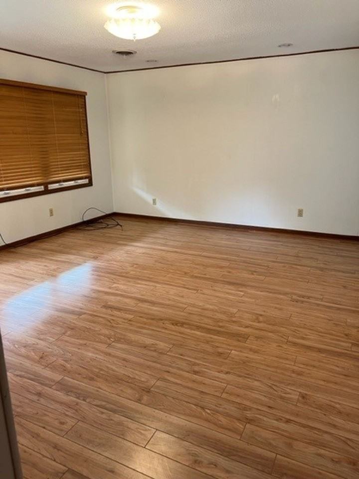 When Minutes Matter, Live Where You Work and Play - Photo 6 of 10