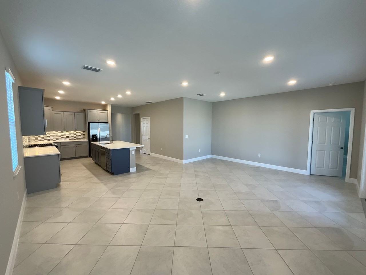 7727 Sw 57th Pl - Photo 7 of 22