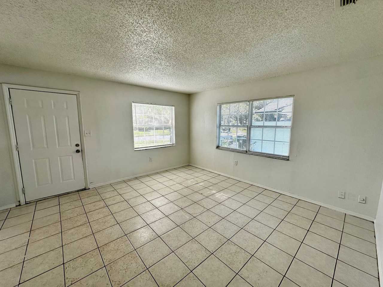 5261 Letha St - Photo 2 of 22