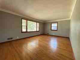 featured image of 443 13th Ave S