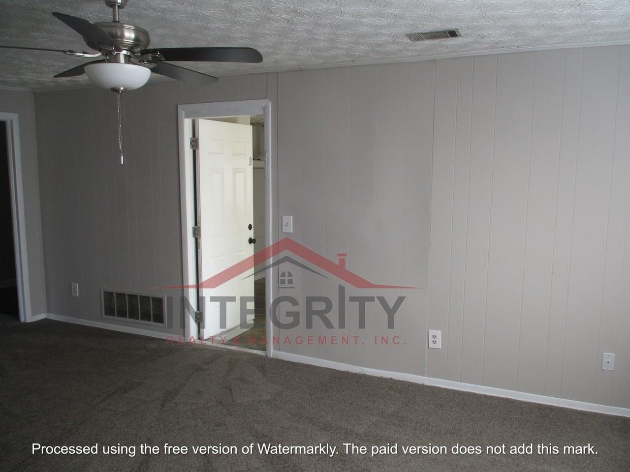 1510 Bellair Blvd - Photo 4 of 27