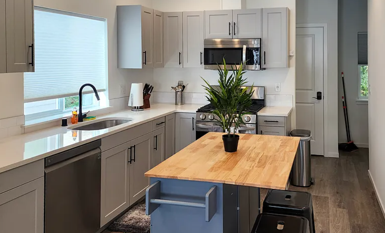 1042 Nw Dragonstone St - Photo 6 of 50