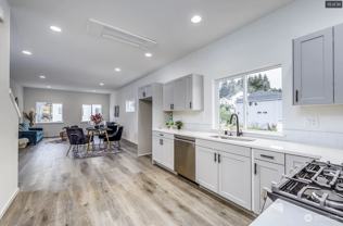 1042 Nw Dragonstone St - Photo 1 of 1