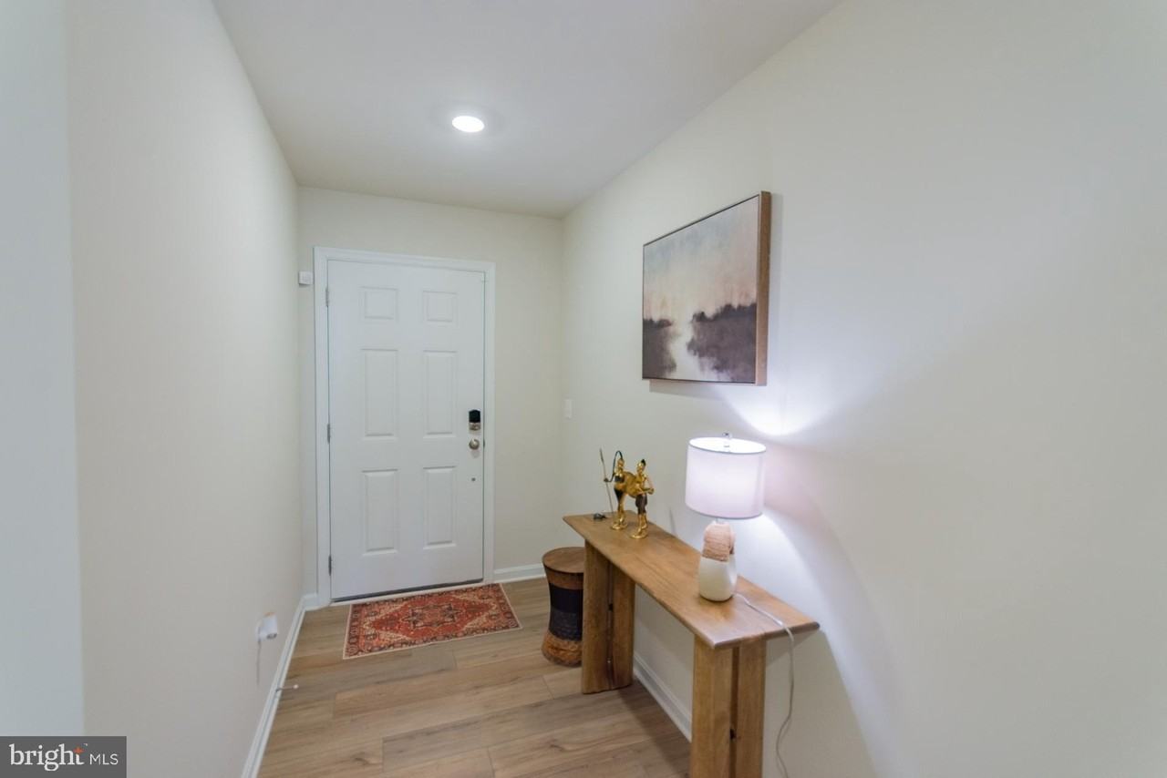132 Winterplace Dr - Photo 3 of 50