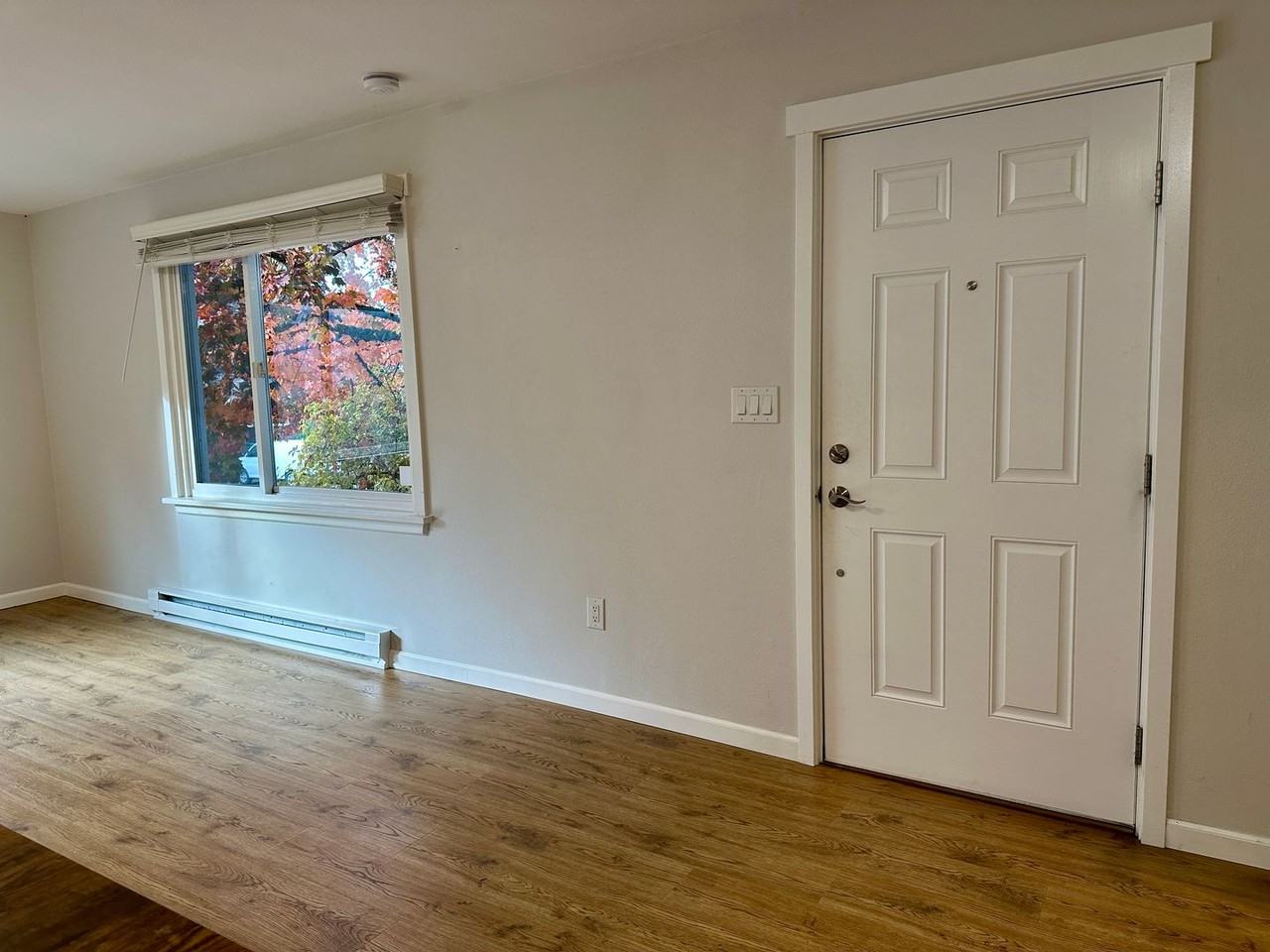 13206 35th Ave Ne - Photo 5 of 25