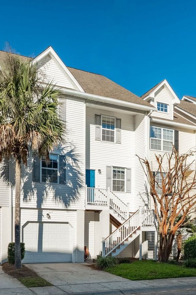 116 Winding River Dr - Photo 2 of 44
