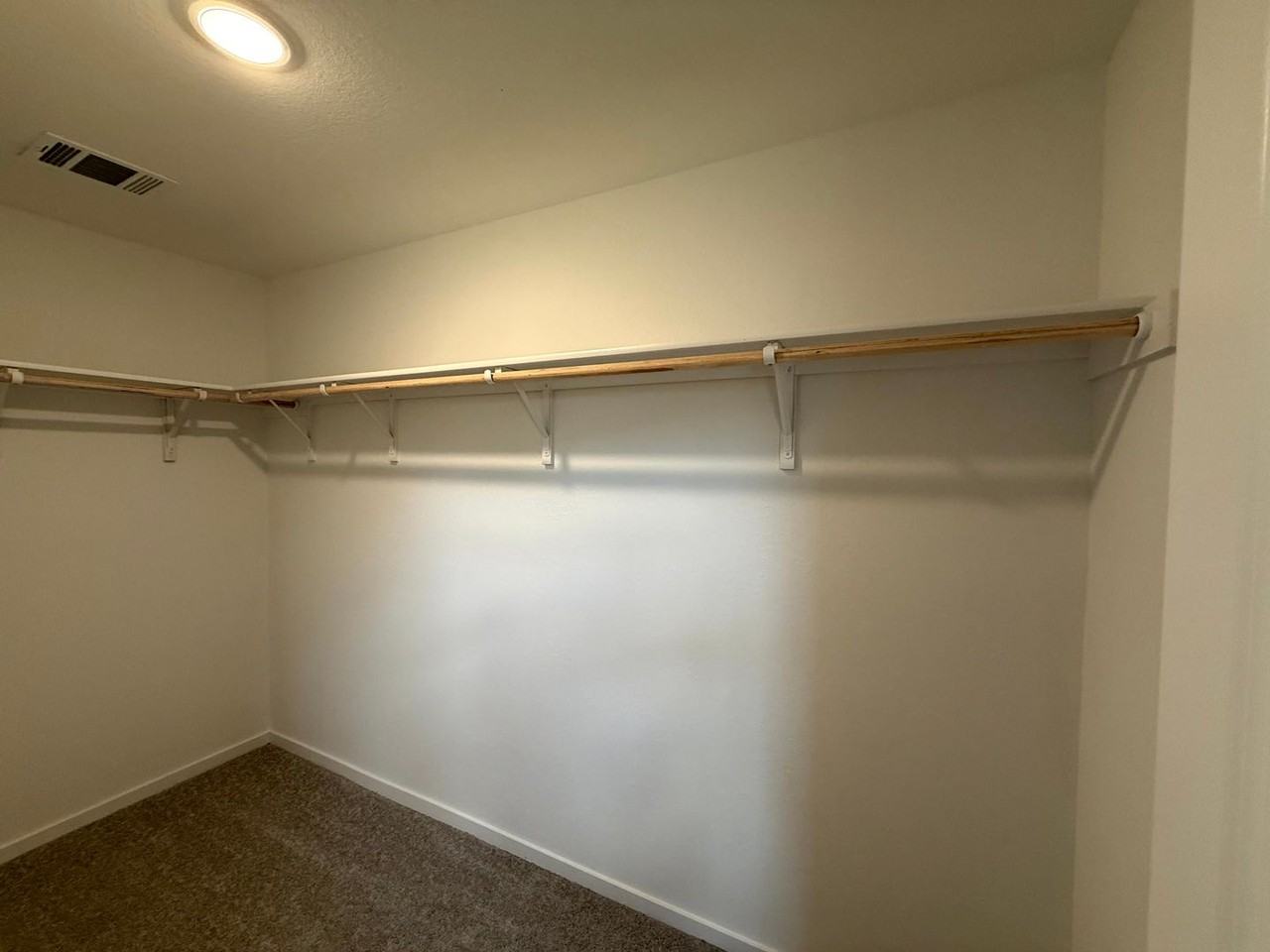 3614 Glade Crk - Photo 4 of 15