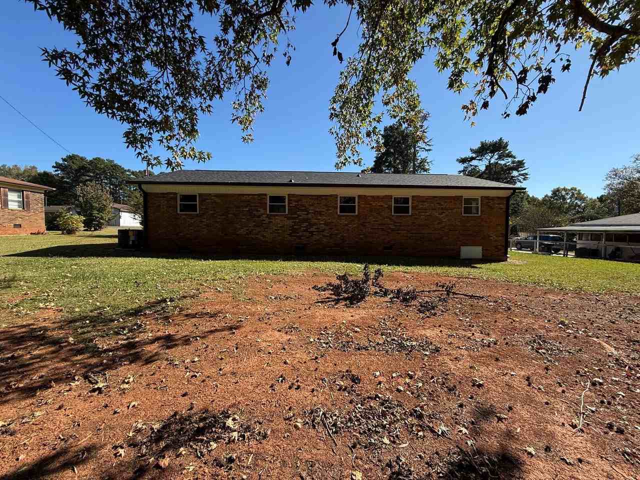 44428 Dale Rd - Photo 2 of 11