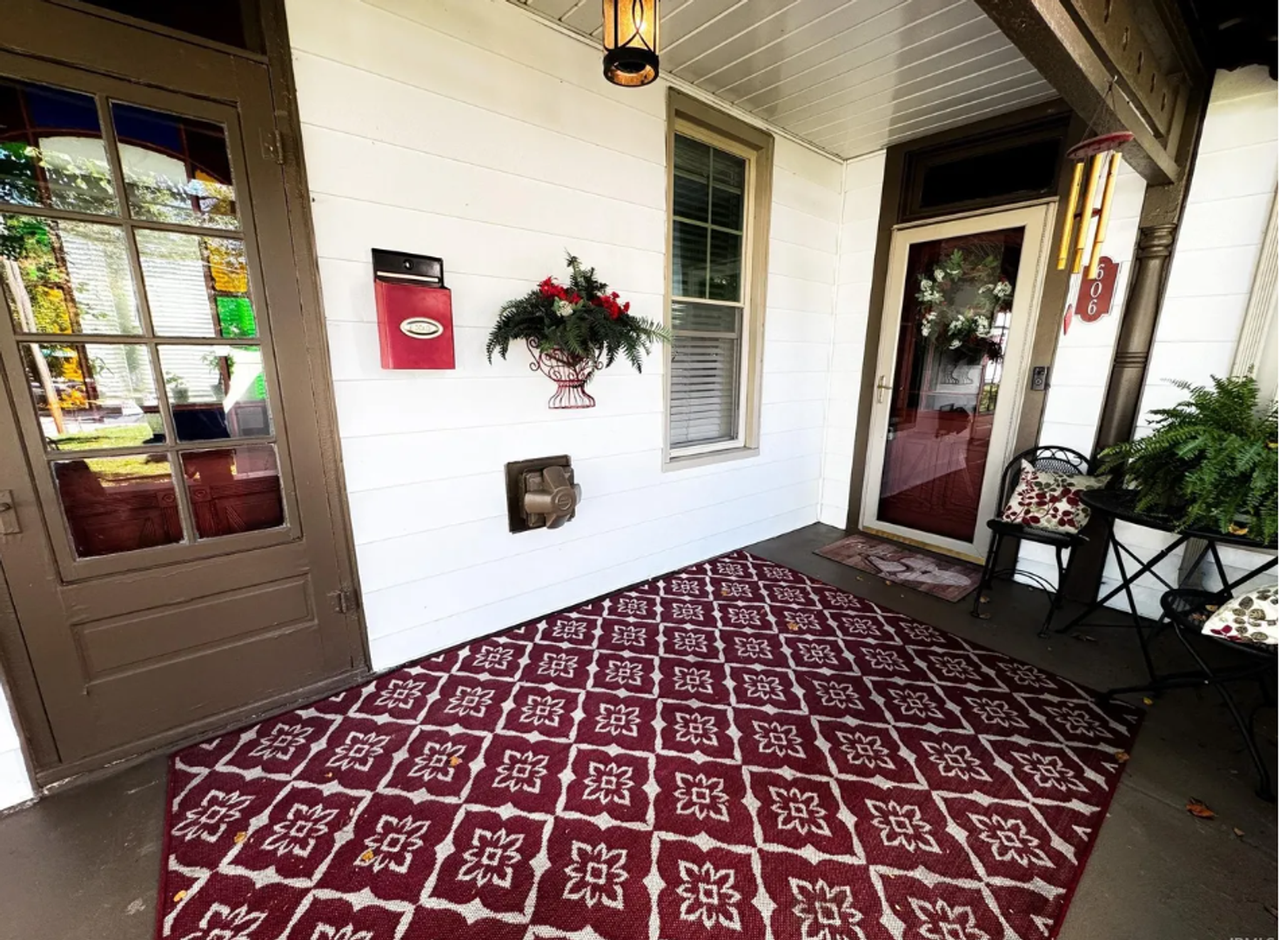 606 South 10th Street - Photo 2 of 20