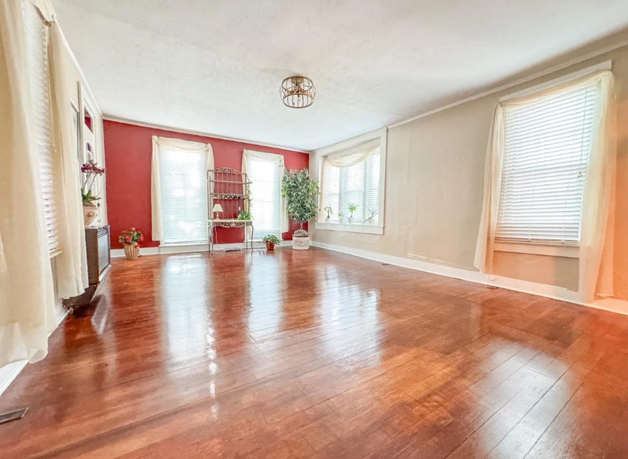 606 South 10th Street - Photo 3 of 20