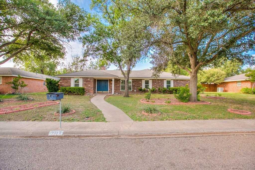 2713 Canyon Creek Dr - Photo 2 of 36