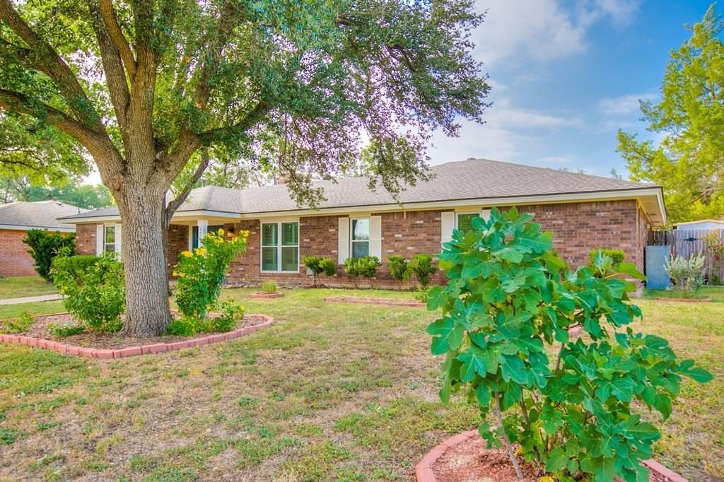 2713 Canyon Creek Dr - Photo 4 of 36