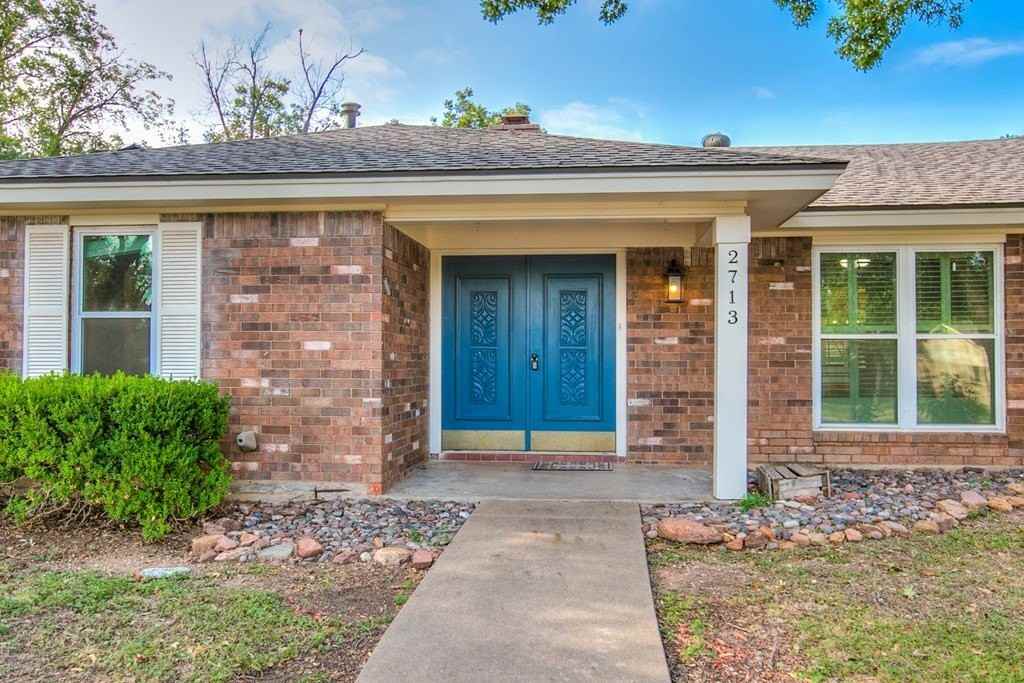 2713 Canyon Creek Dr - Photo 5 of 36