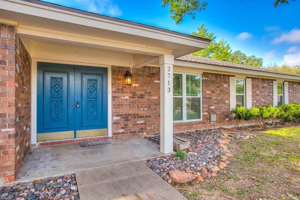 2713 Canyon Creek Dr - Photo 6 of 36