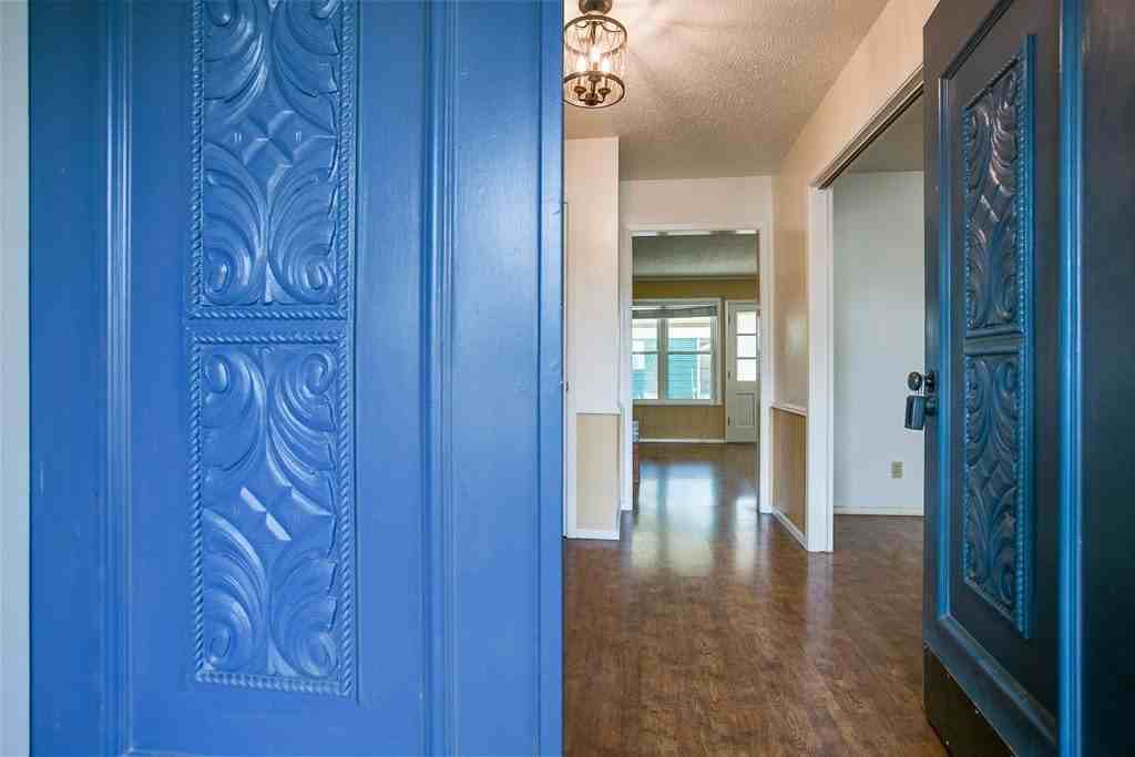 2713 Canyon Creek Dr - Photo 7 of 36