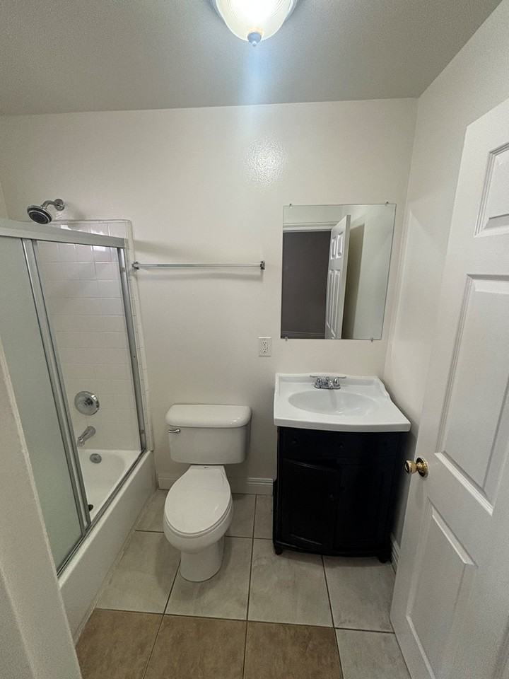 132 East 79th Street - Photo 6 of 9