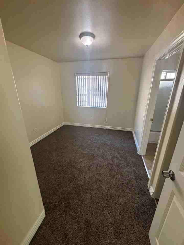 132 East 79th Street - Photo 7 of 9