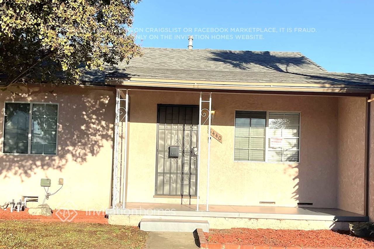 8440 Hazeltine Ave - Photo 3 of 16
