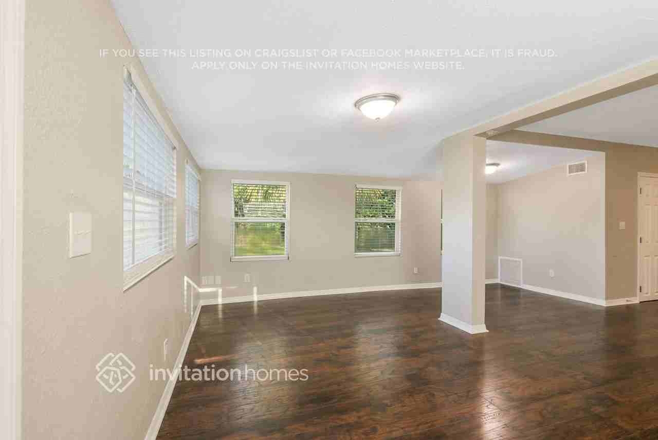 741 37th Ave S - Photo 5 of 29