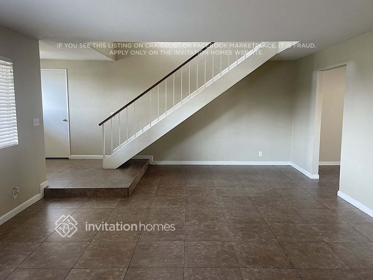 2344 N Teakwood Ave - Photo 5 of 16