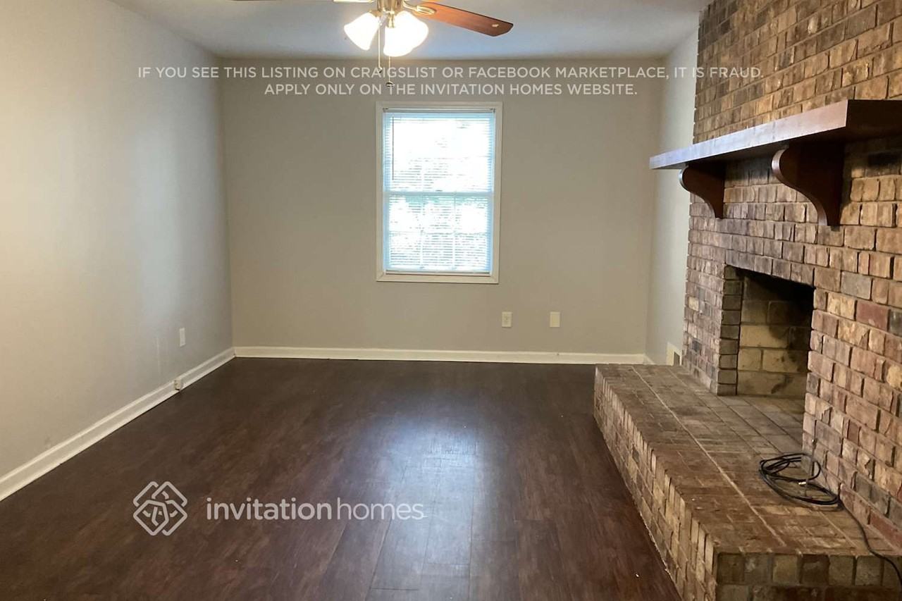 2424 Martin Luther King Jr Blvd - Photo 6 of 18