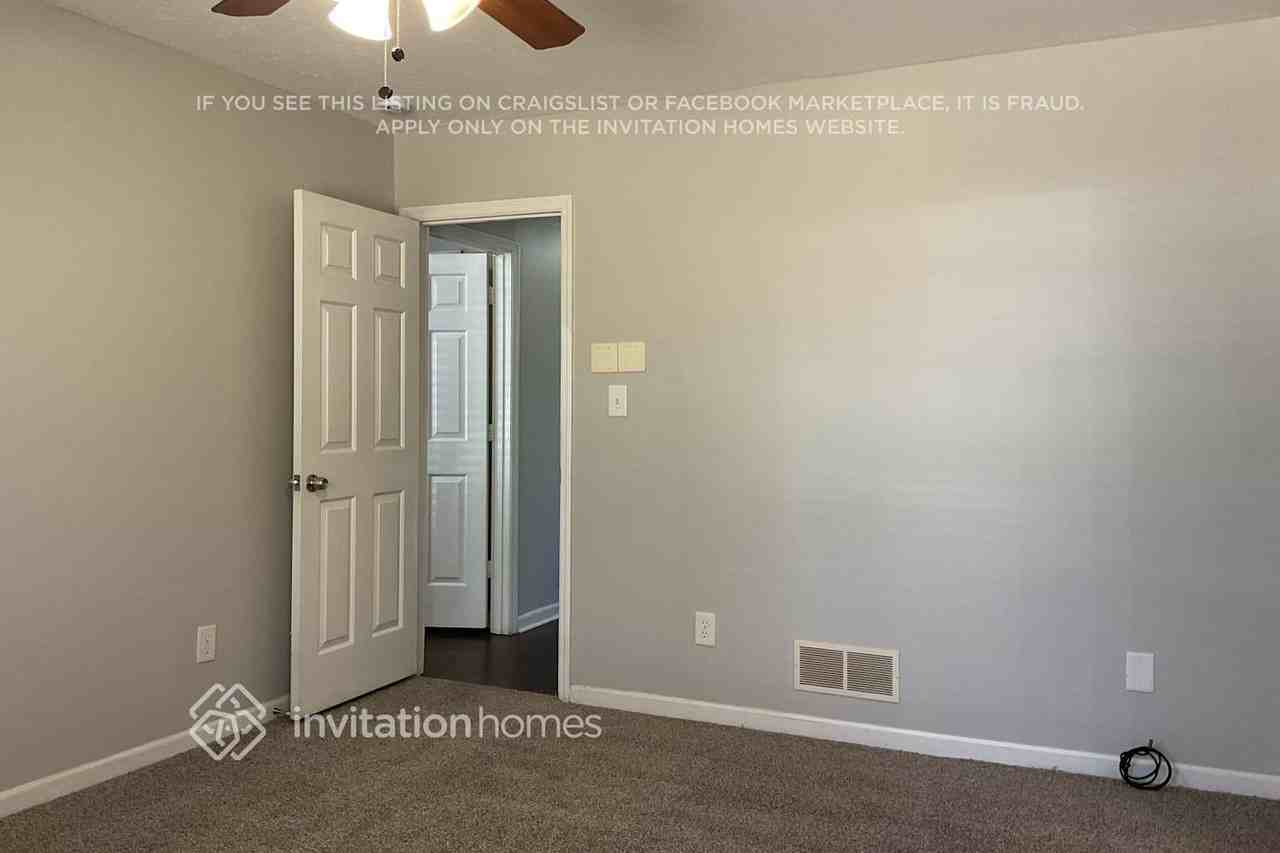 2424 Martin Luther King Jr Blvd - Photo 7 of 18