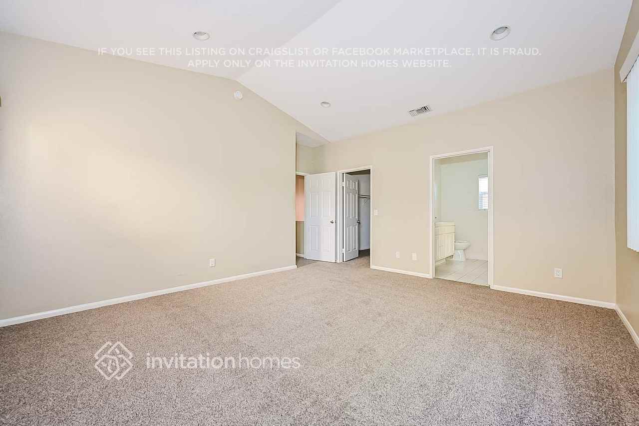 20300 Vanowen St #9 - Photo 7 of 18