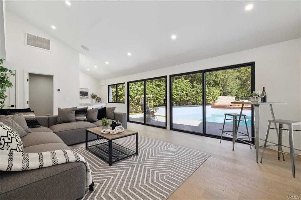 4360 Park Alisal - Photo 3 of 8