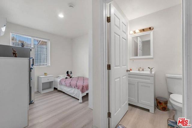 7705 Baird Ave - Photo 3 of 8