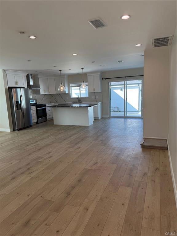 6511 Ben Ave - Photo 3 of 8