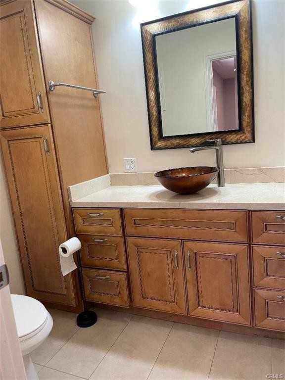 8138 Morse Ave - Photo 3 of 8