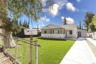 13842 Hamlin St - Photo 1 of 1