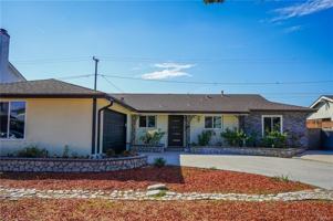 featured image of 1133 S Chantilly St