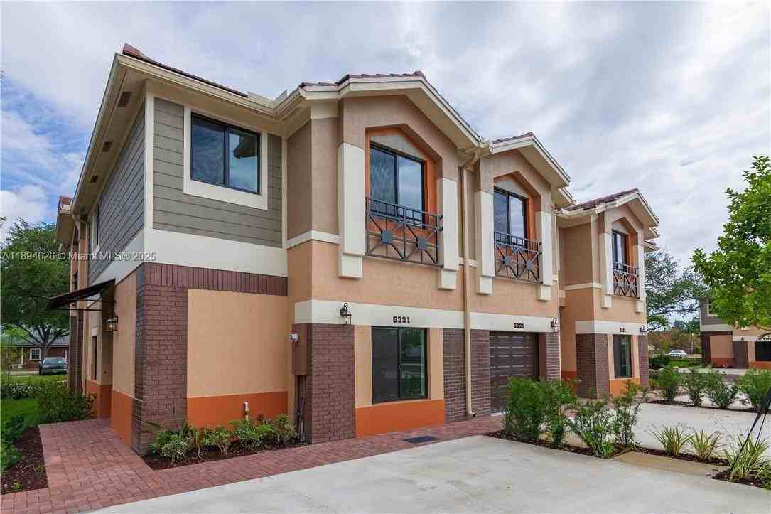 6301 S Station Sq #6301