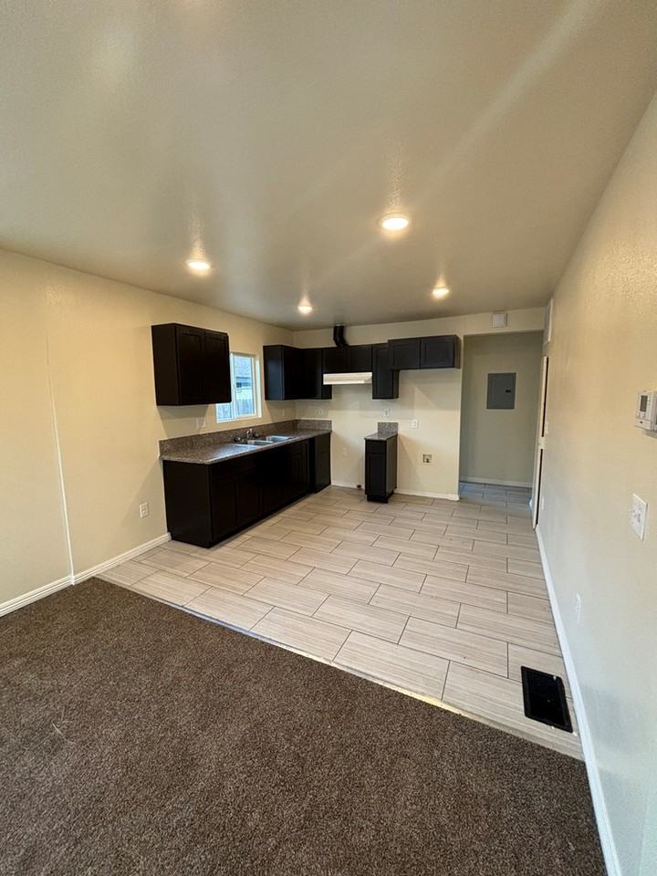 218 East 95th Street #1/2 - Photo 4 of 13