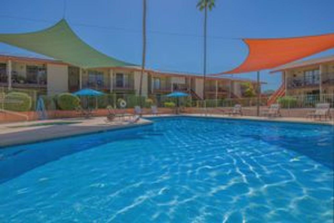 The Lakes Apartments - Photo 3 of 16