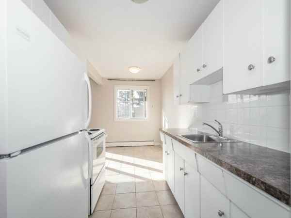 Elmwood Apartments - Photo 2 of 7